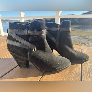 Dolce Vita Black Ankle Boots with Chunky Heel and Strap detail